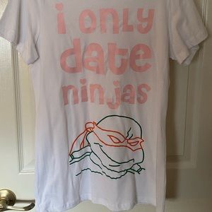 I only date ninjas tee